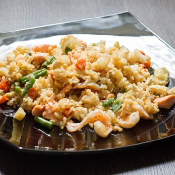 Рис с овощами и курицей в соусе Терияки